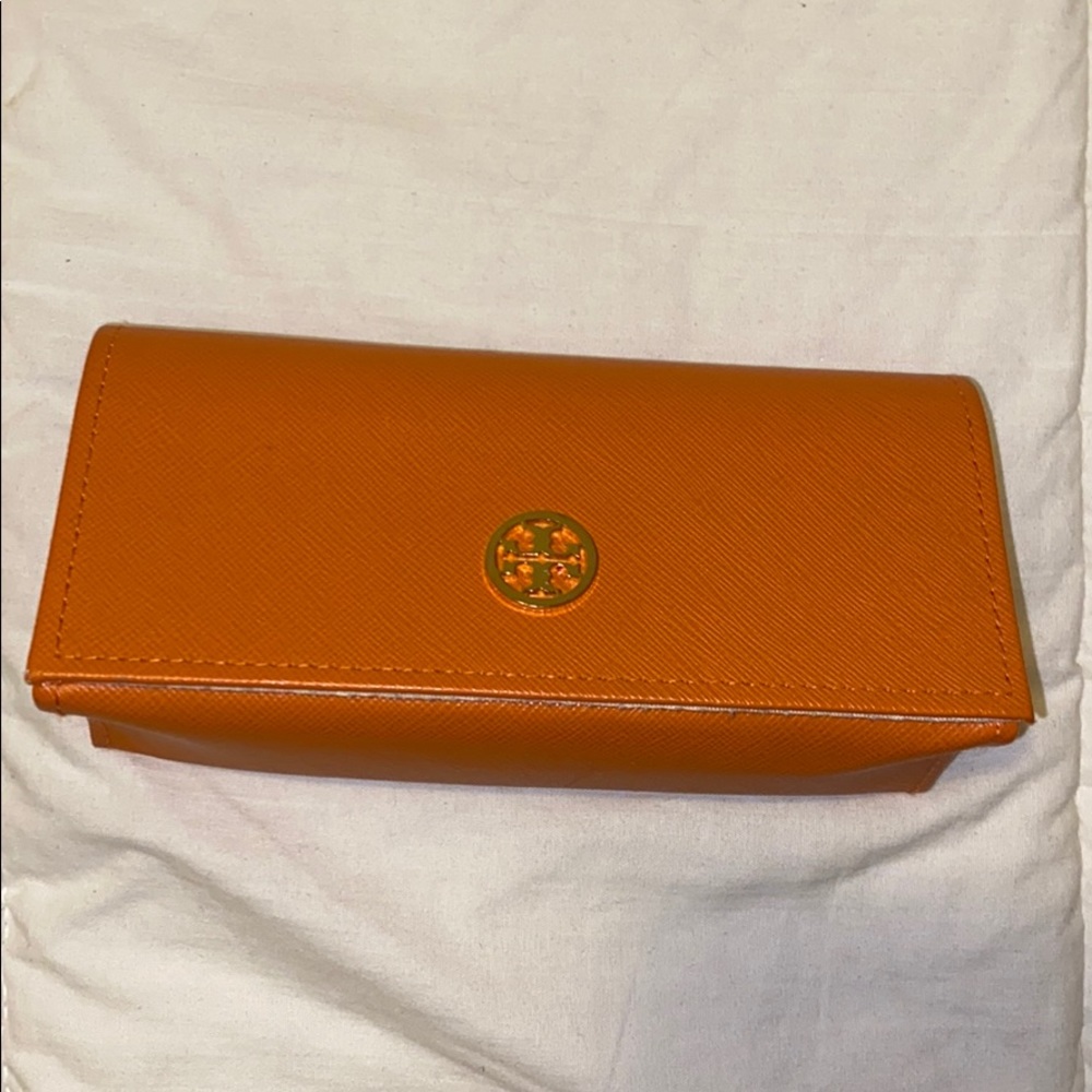 Tory Burch - Case for Sunglasses